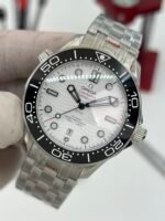 Omega Seamaster 300‑meter Diver, White Dial Model: 210.30.42.20.04.001 - 图片 2